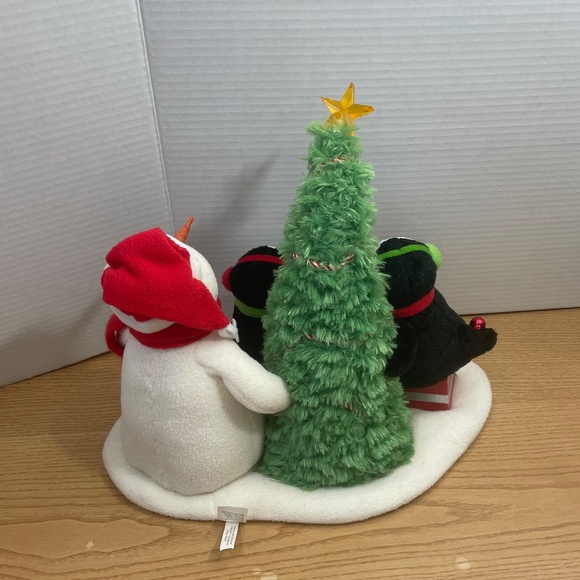 Hallmark Jingle Pals Very Merry Trio Animated Snowman Penguin Sings Dance Video - Picture 3 of 9